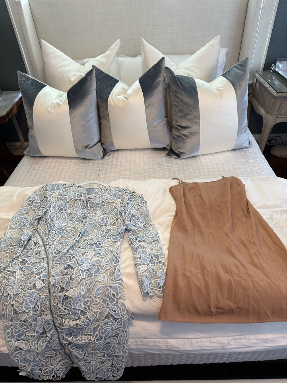 Self-Portrait Lily 3D Mini Dress
Worn once | UK 8/US 4 - Picture 10 of 10